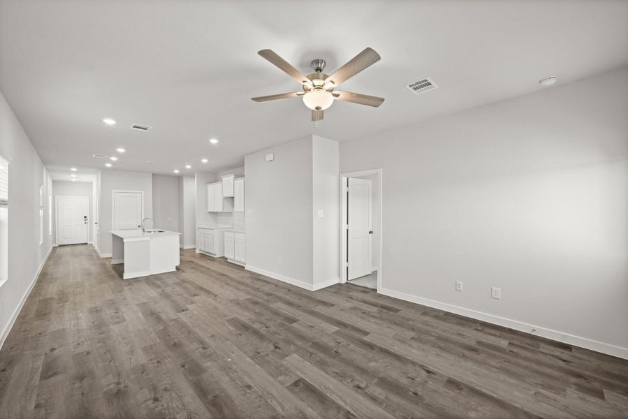 Spacious, unfurnished interior of a new home in Northpark South, Porter (Image 20). Spacious, unfurnished interior of a new home in Northpark South, Porter (Image 20).