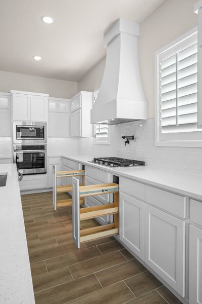 Furnished interior view inside a new home in Verdancia, El Paso (Image 16).