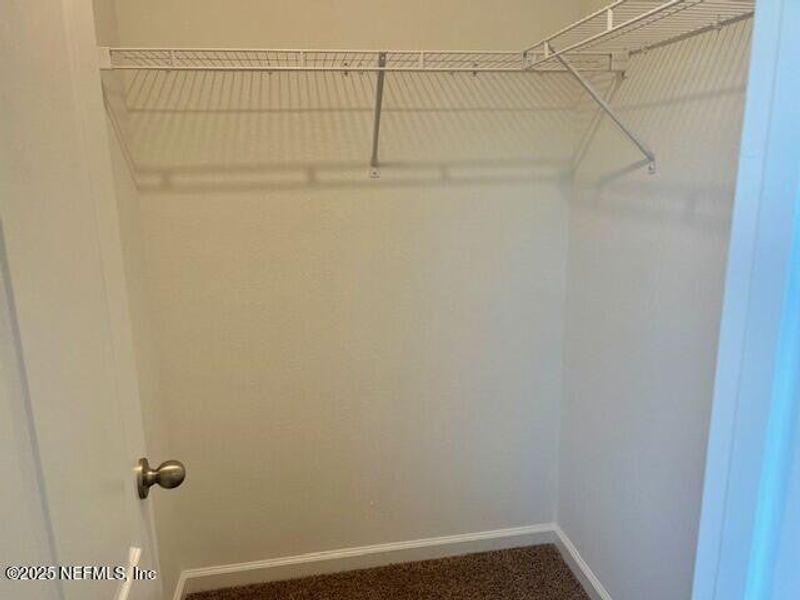 Spacious, unfurnished interior of a new home in Corsair, Middleburg (Image 21).