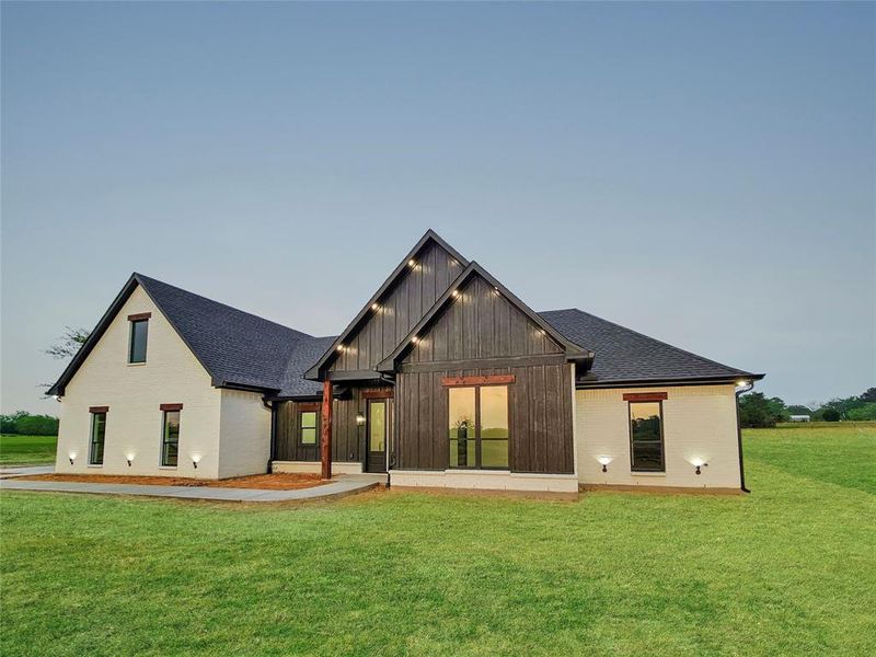 Front exterior of a new home in , Mabank, TX, highlighting curb appeal (Image 1). Front exterior of a new home in , Mabank, TX, highlighting curb appeal (Image 1).