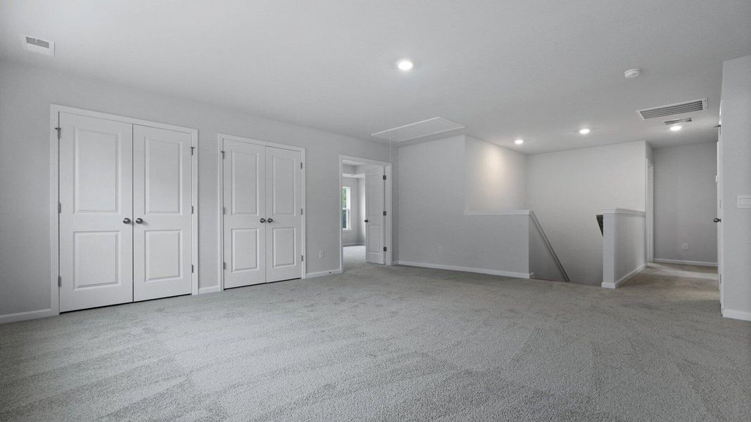 Spacious, unfurnished interior of a new home in Founders Corner, Summerville (Image 11).