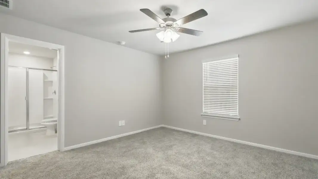 Spacious, unfurnished interior of a new home in Orchard Village, Fort Worth (Image 28).