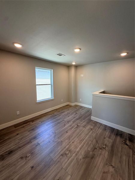 Spacious, unfurnished interior of a new home in , Baytown (Image 22).