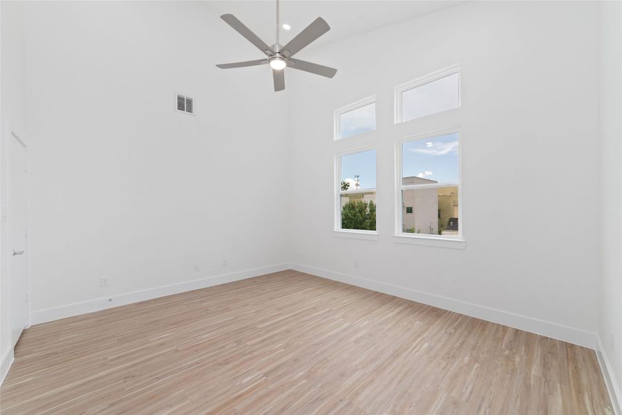 Image 13 of a home in .