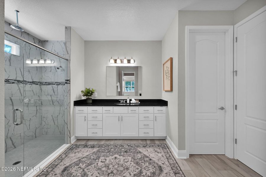 Furnished interior view inside a new home in , Middleburg (Image 44).