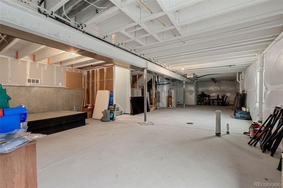 Image 24 of a home in Buffalo Highlands: The Canyon Collection.