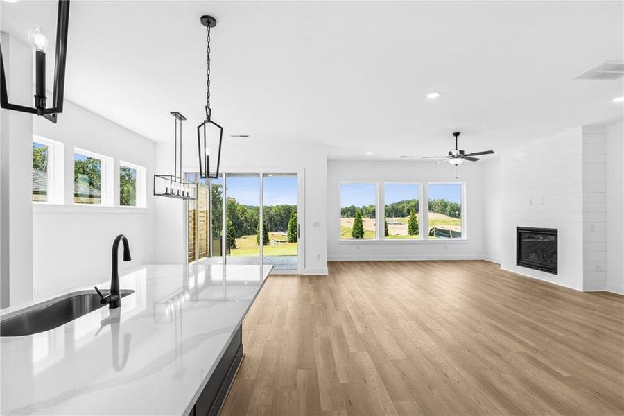 Spacious, unfurnished interior of a new home in , Gainesville (Image 17).
