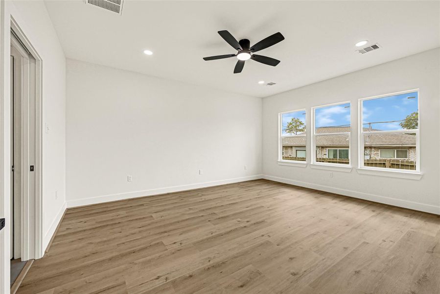 Light-filled Primary Bedroom Light-filled Primary Bedroom