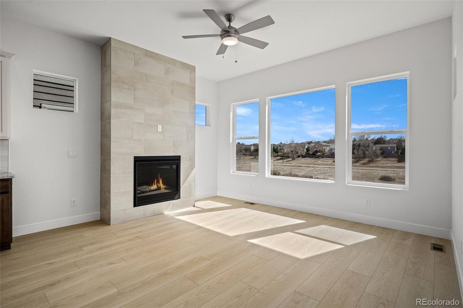 Spacious, unfurnished interior of a new home in Trailside at Cottonwood Creek, Colorado Springs (Image 31).