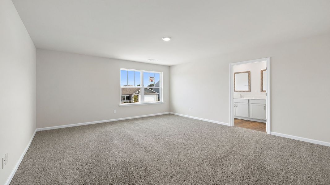 Spacious, unfurnished interior of a new home in Cloverdale Hills, Piedmont (Image 27). Spacious, unfurnished interior of a new home in Cloverdale Hills, Piedmont (Image 27).