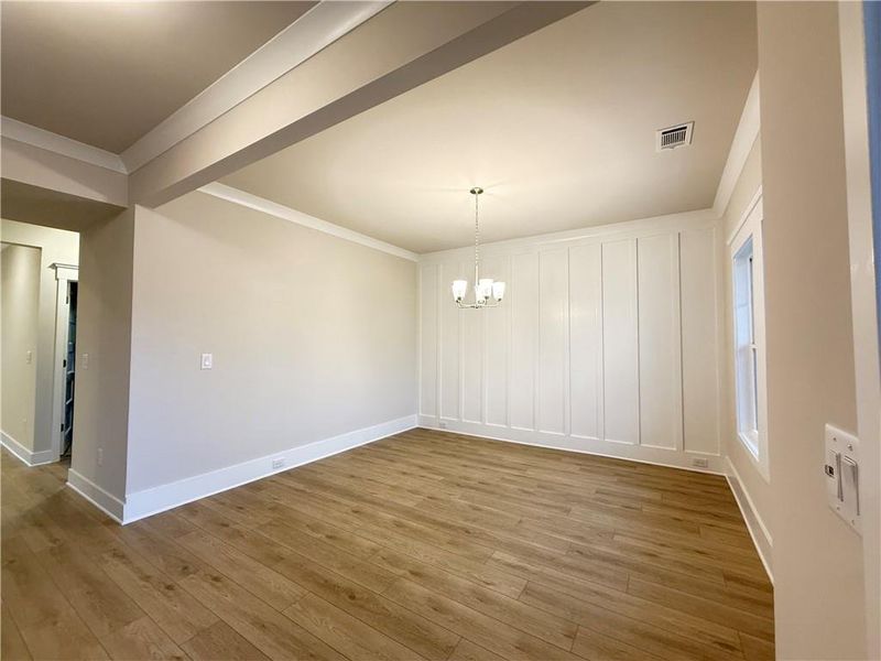 Spacious, unfurnished interior of a new home in Ponderosa Farms Manor, Gainesville (Image 19).