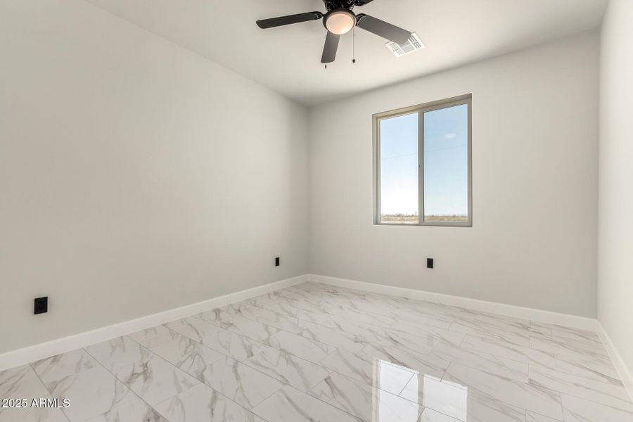 27 - 375TH 5536 27 - 375TH 5536