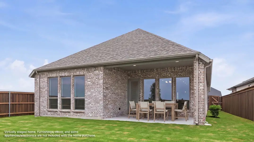 Exterior details and patio area of a home in Meraki, Forney (Image 3).