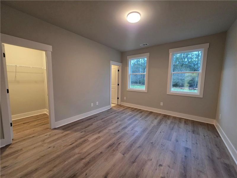 Spacious, unfurnished interior of a new home in , Statham (Image 18).