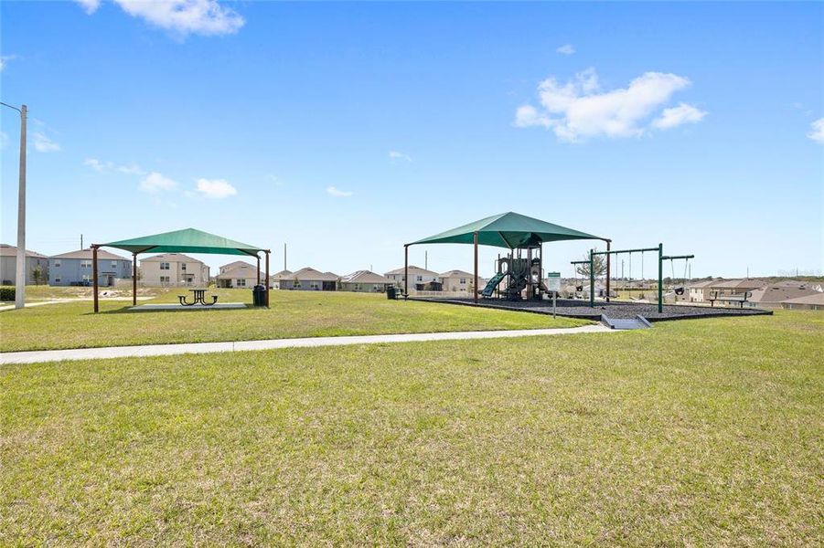 Community amenities in Eden Hills, Lake Alfred (Image 35).