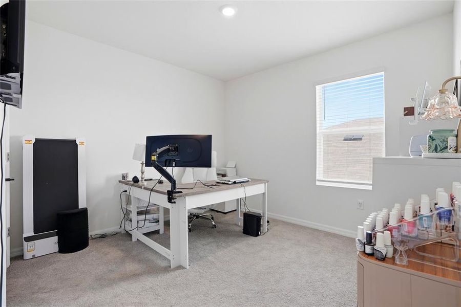 Furnished interior view inside a new home in , Wesley Chapel (Image 13).