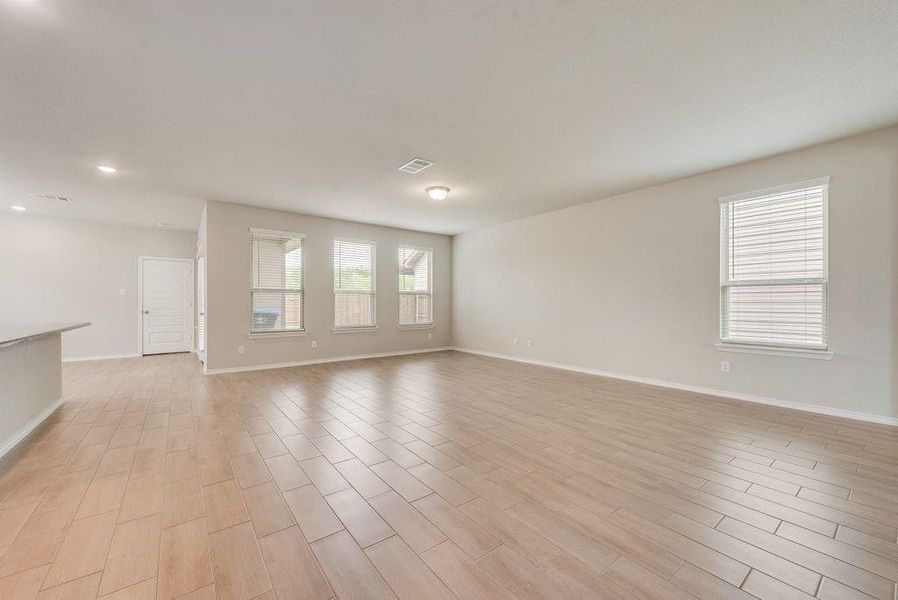 Spacious, unfurnished interior of a new home in , Fort Worth (Image 22).