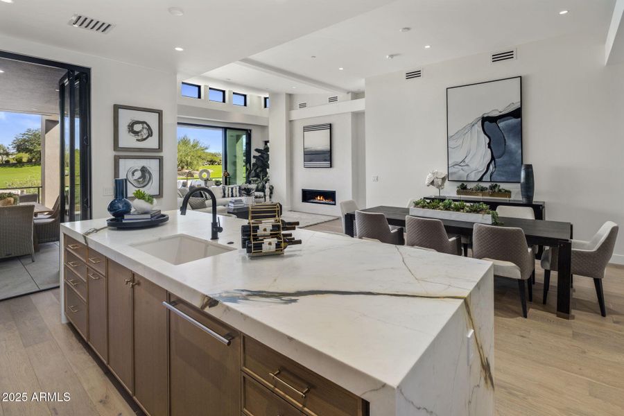 4-web-or-mls-IMG_4229 4-web-or-mls-IMG_4229