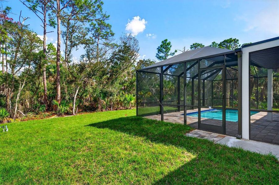 Exterior details and patio area of a home in , Port Charlotte (Image 28).