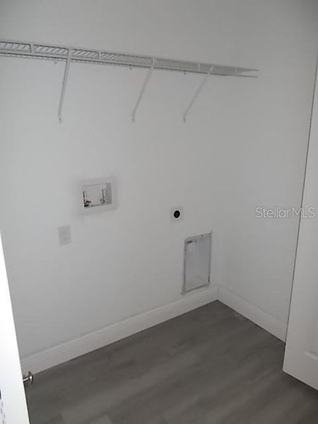 Spacious, unfurnished interior of a new home in , Daytona Beach (Image 25).