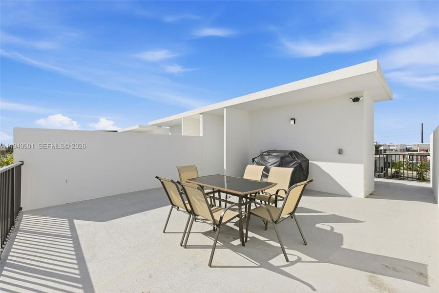 Exterior details and patio area of a home in , Homestead (Image 28).