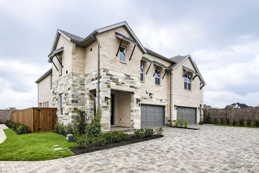 3241 Vaquero - Front Elevation
