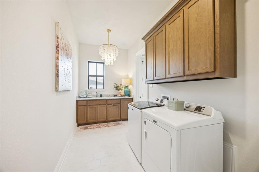 Furnished interior view inside a new home in , Frisco (Image 9).
