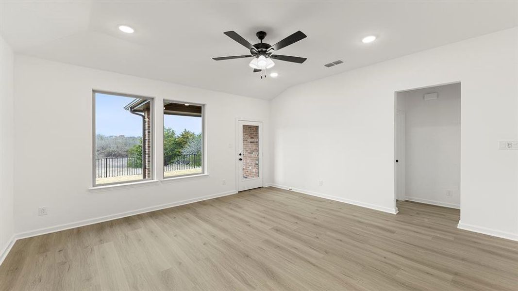 16. 1642 Gracehill - Family (2)