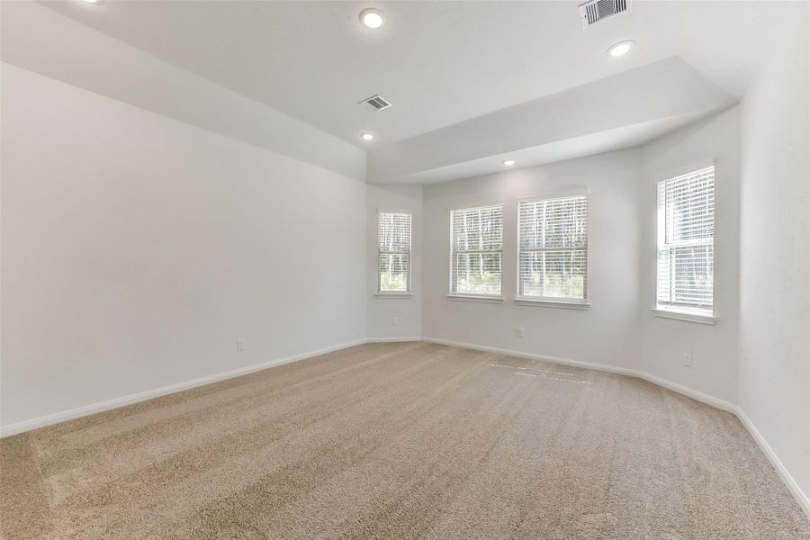 Spacious, unfurnished interior of a new home in Encino Estates, Dayton (Image 23). Spacious, unfurnished interior of a new home in Encino Estates, Dayton (Image 23).