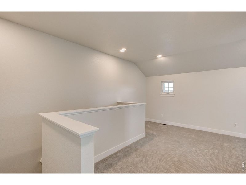 Spacious, unfurnished interior of a new home in The Lakes at Centerra - The Shores, Loveland (Image 31).