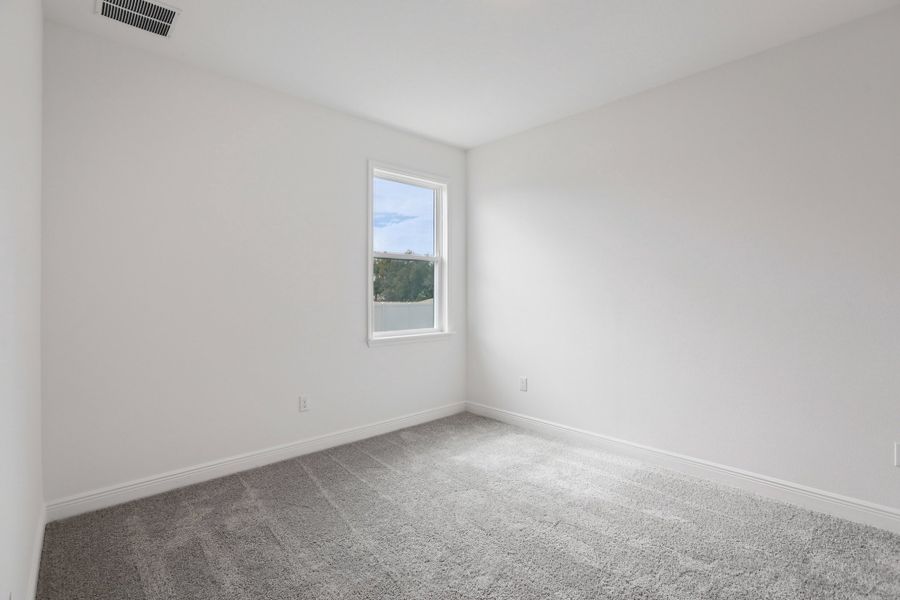 Representative unfurnished interior of a home built from the Sierra by Maronda Homes in Marion Oaks, Ocala (Image 40).
