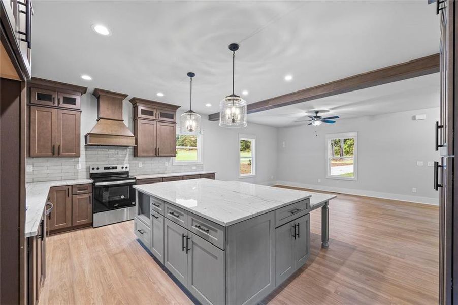 Furnished interior view inside a new home in , Monroe (Image 45).