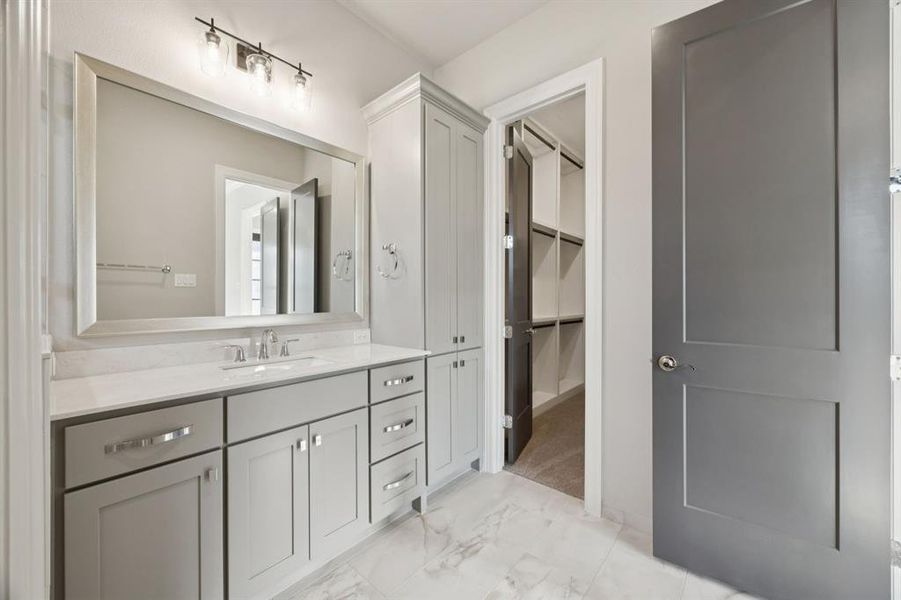 Large closet access from bathroom.