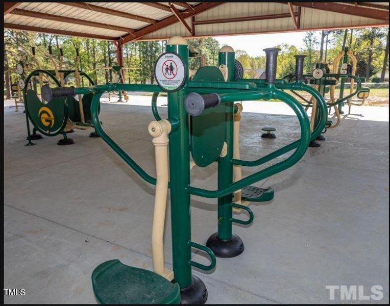 outdoor gym1