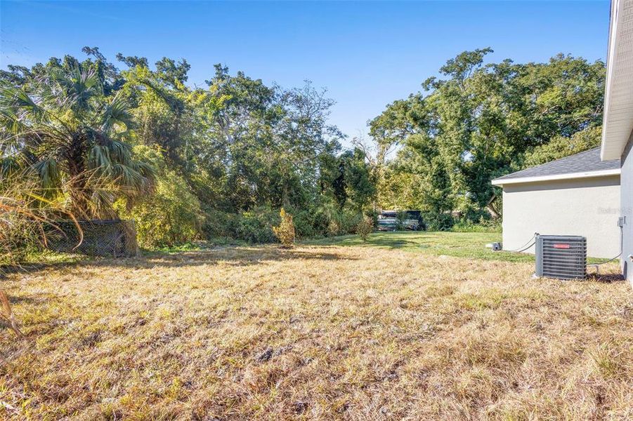 Exterior details and patio area of a home in , Eustis (Image 21).
