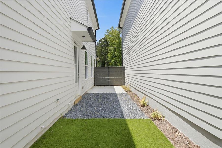 Exterior details and patio area of a home in , Auburn (Image 13).