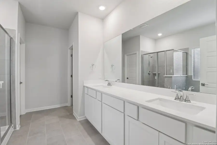 Furnished interior view inside a new home in Arcadia Ridge - Classic Series, San Antonio (Image 15). Furnished interior view inside a new home in Arcadia Ridge - Classic Series, San Antonio (Image 15).