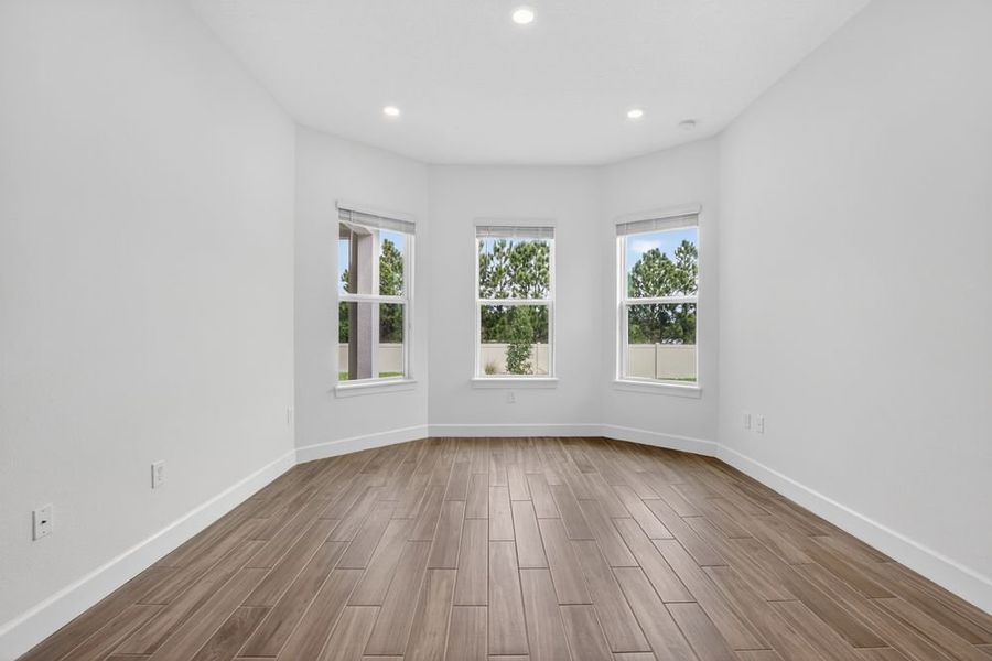 Spacious, unfurnished interior of a new home in Center Lake Ranch Community Group Page, St. Cloud (Image 24).