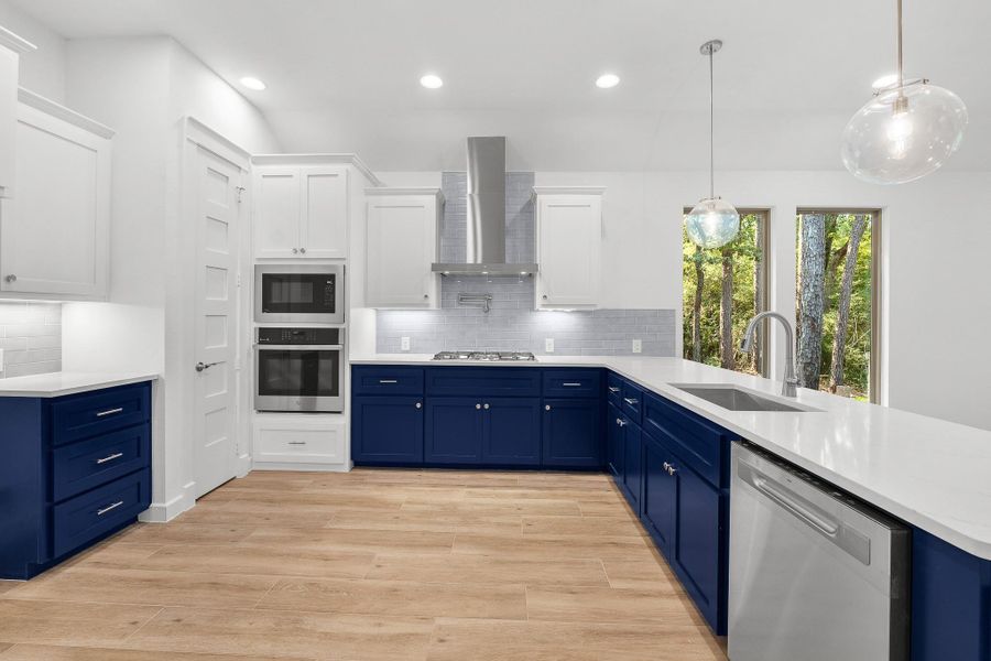 Furnished interior view inside a new home in , Livingston (Image 14).