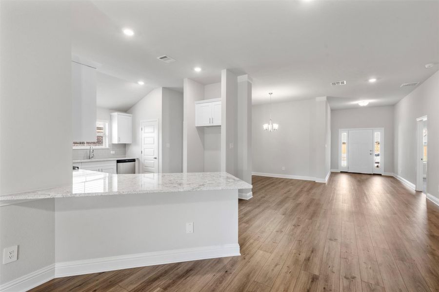 *STOCK PHOTOS - COLORS & FEATURES MAY VARY