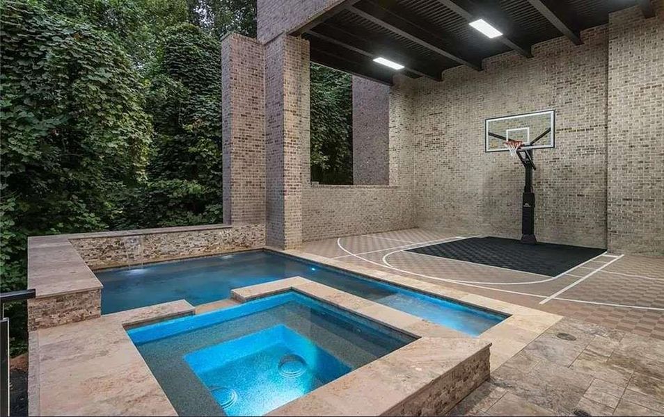 Exterior details and patio area of a home in , Woodstock (Image 3).