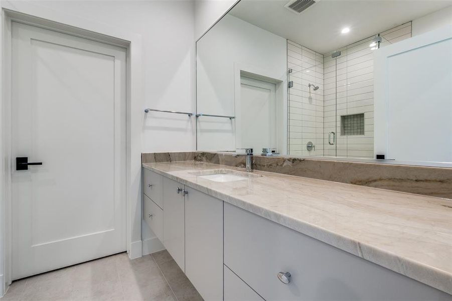 Furnished interior view inside a new home in , Dallas (Image 11).