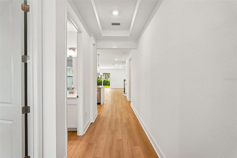 Spacious, unfurnished interior of a new home in Tiburon, Nokomis (Image 41).