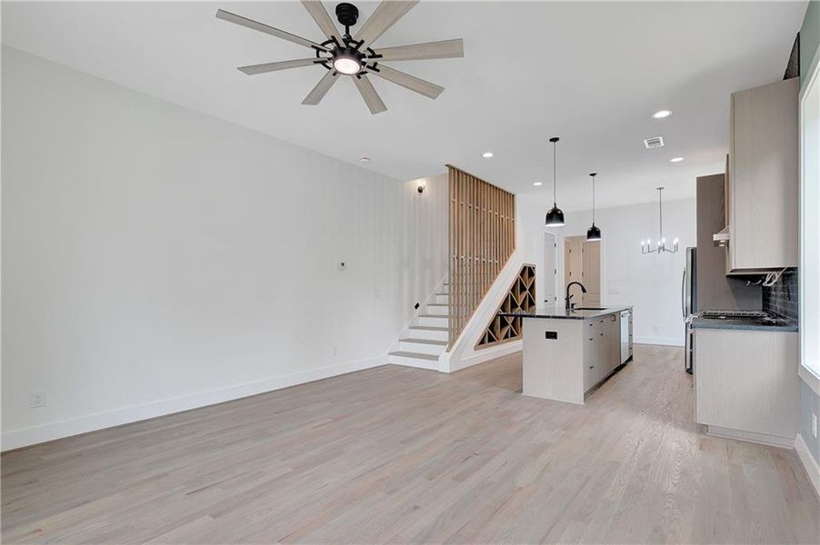 Spacious, unfurnished interior of a new home in , Atlanta (Image 49).