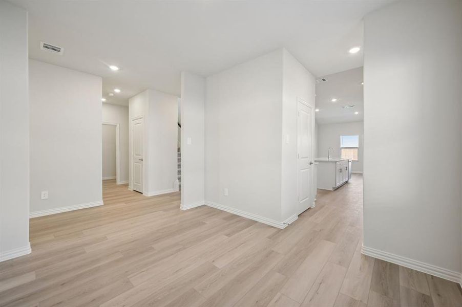 Spacious, unfurnished interior of a new home in Lakehaven - Premier Series, Farmersville (Image 38).