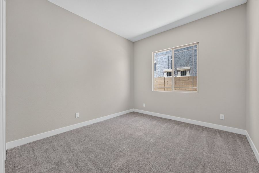 Spacious, unfurnished interior of a new home in Legado, Queen Creek (Image 21).