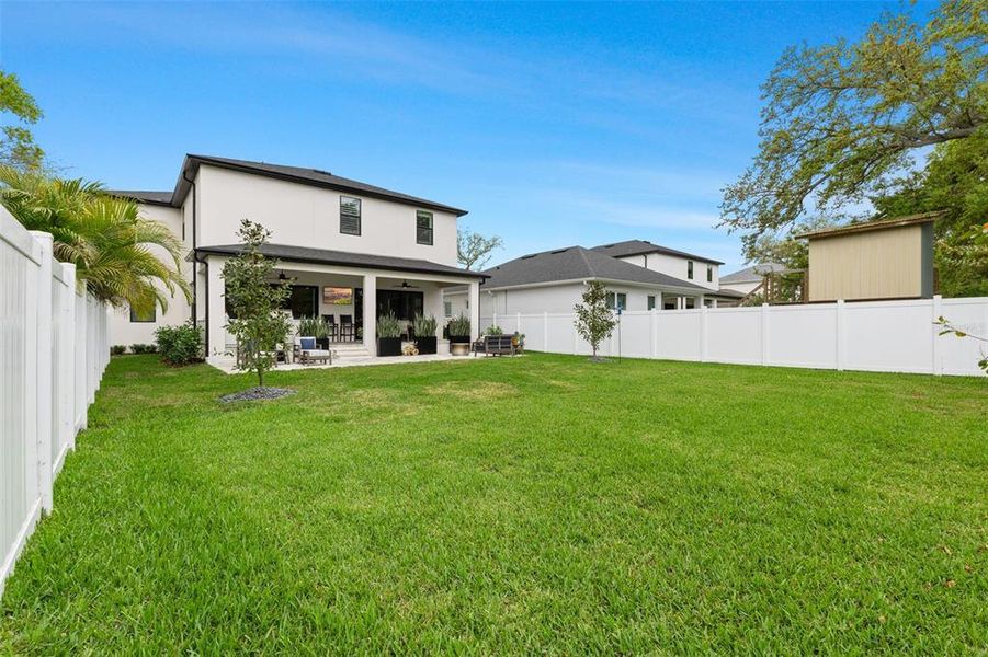 Exterior details and patio area of a home in , Tampa (Image 38).