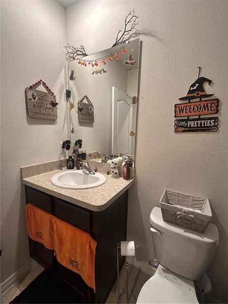 Furnished interior view inside a new home in , Davenport (Image 43).