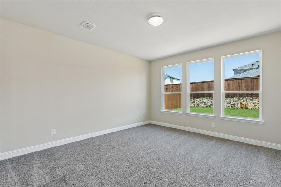 Spacious, unfurnished interior of a new home in Bellagio, Forney (Image 9).
