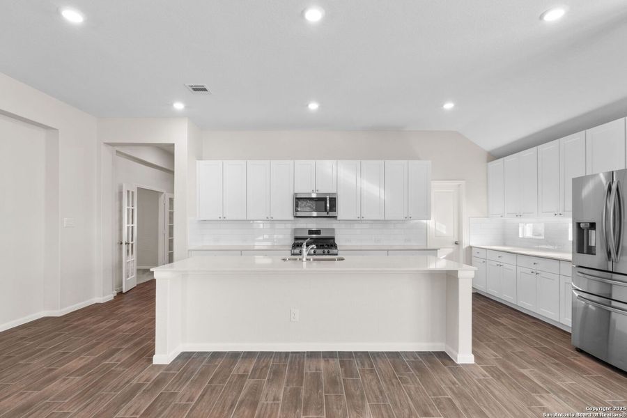 Furnished interior view inside a new home in , Bulverde (Image 14). Furnished interior view inside a new home in , Bulverde (Image 14).